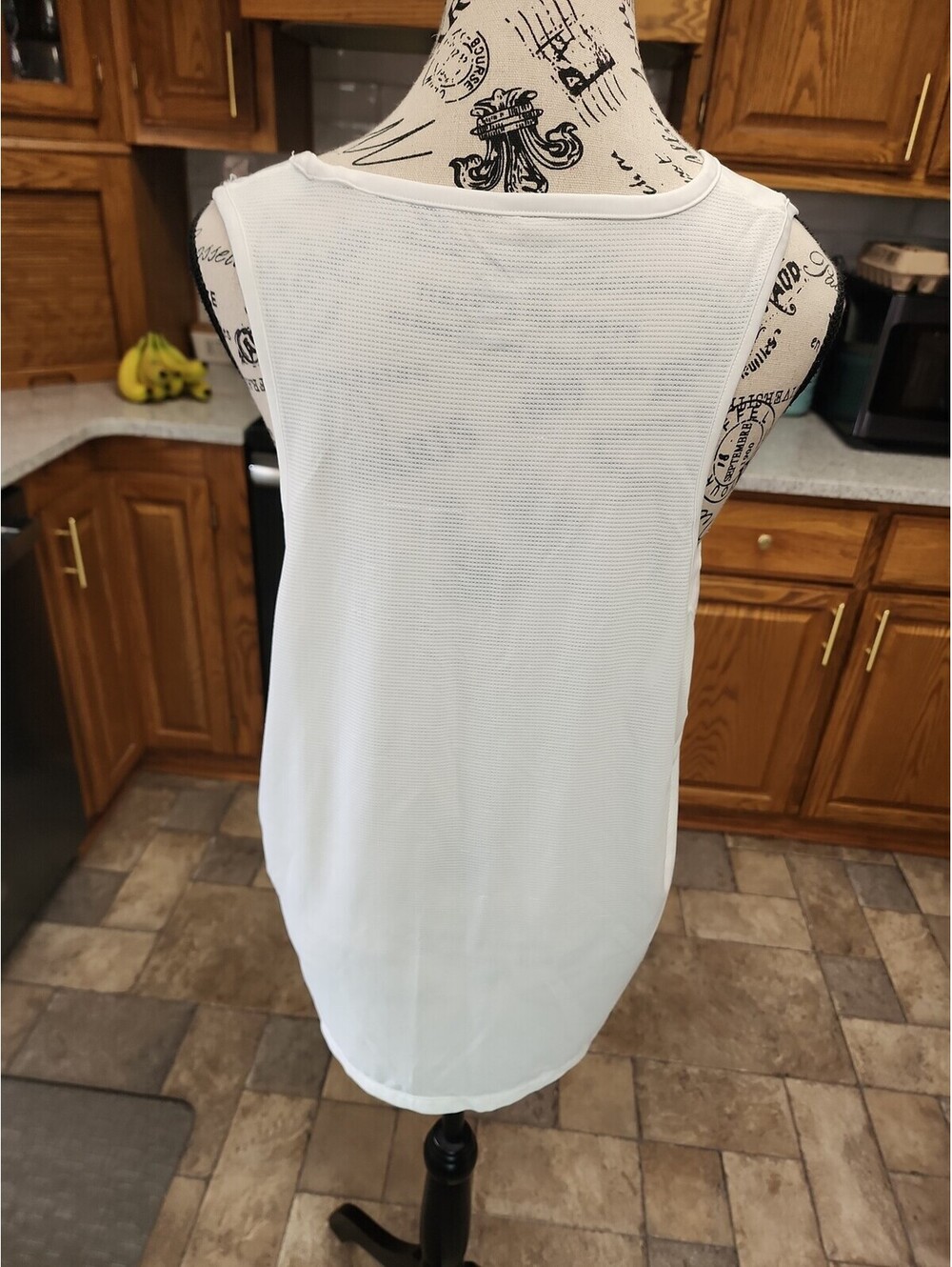 Tank top - Picture 3 of 9
